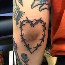 Barbed Wire Elbow Barbedwiretattoo Hearttattoo Jennifertroktattoos Deluxetattoo Barbed Wire Tattoos Elbow Tattoos Body Art Tattoos