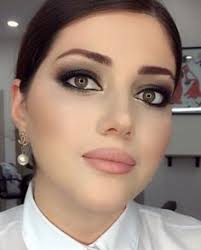 إليك بالصور خطوات مكياج العيد للعيون الكبيرة و الصغيرة photography