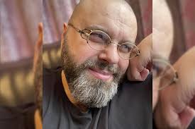 Желание выступать самому ему отбили еще в молодости. Hudoj Pensioner Maksim Fadeev Ispugal Svoej Anoreksiej Popcake