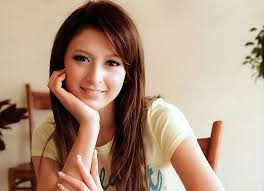 Biodata dan Profil Leah Dizon