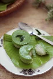 Kuliner maluku dan papua tak begitu berbeda. Hesti S Kitchen Yummy For Your Tummy Lapis Ketan Sarikaya Pandan Makanan Ringan Manis Resep Masakan Resep