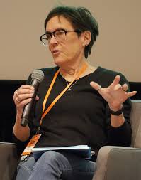 Amelia Jones - Wikipedia