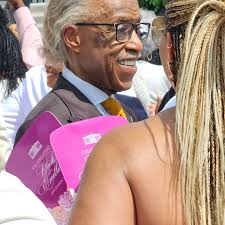 Shaunda Johnson (@shaundalivesfree) • Threads, Say more