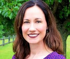 Courtney Short's Instagram, Twitter & Facebook