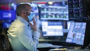 Goldman sachs alone liquidated $10.5 billion worth of stocks in block trades on friday, bloomberg reported citing the investment bank's email to clients. Stock Markets In 2021 A Bumpy Ride For Investors Business Economy And Finance News From A German Perspective Dw 30 12 2020