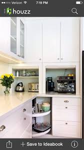 30 Corner Drawers And Storage Solutions For The Modern Kitchen Cocinas Esquina Remodelacion De Cocinas Muebles De Cocina