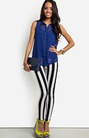 Black White And Royal Blue Outfits Electric Charge Dailylook Dailylook Outfits Royal Blue Outfits Daily Look