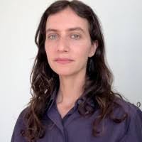 100+ ملفًا شخصيًا يحتوي على “Leora”