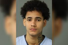 Wanted: Suspects for Multiple Commercial Burglaries in the 2nd and 15th  Districts  https://www.phillypolice.com/news-blotter/wanted-suspects-for-multiple-commercial-burglaries-in-the-2nd-and-15th-districts/