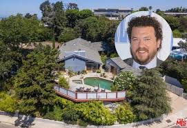 Danny Mcbride S Hollywood Hills Home For Rent 16 000 A Month Hollywood Hills Homes Hollywood Hills Beverly Hills Celebrity Homes