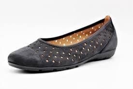 Ballerines femme sur ccv mode. Gabor 24 169 16 Ballerine En Cuir Marine Perforee Pour Femmes