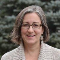 Lara Nolan's Instagram, Twitter & Facebook