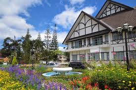 Pelancong dari jepun melawat ke ladang boh hari pertama 01.00 pg > bertolak ke cameron highland 03.30 pg > berhenti rehat di r & r tapah 04.00 pg > meneruskan perjalanan ke cameron. Info Percutian Di Cameron Highland Puncak Yang Sangat Cantik Maha Mahu Makan