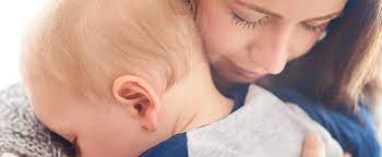 Es gibt einige kleine tricks, wie den babys das fremdeln erleichtert werden kann: Warum Kinder Fremdeln