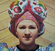 The Looksee » fashion