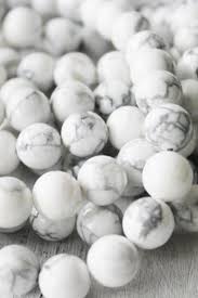 Howlite Meaning And Properties Howlite White Howlite Gemstones