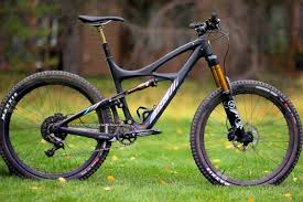 First Ride Ibis Mojo Hd3 Bike Magazine Bicycle Bike Magazine Mountain Biking