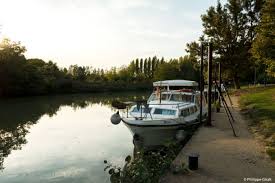 Le Village De Valence Sur Baise Villes Villages Et Bastides A Valence Sur Baise Guide Du Gers