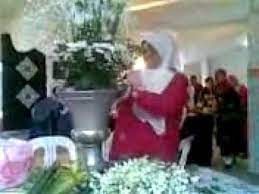 Festival jambak bunga centerpieces seni dan kraf perkebunan idea perhiasan pasu krat. Kak Nah Kak Ru Mengubah Bunga Youtube