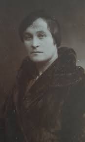 Pozdrawiam wszystkich serdecznie i cieplutko. Moje naz. panieńskie Bogucka 