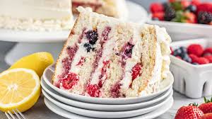 Frost cake and sprinkle with the toasted pecan pieces and chill for 2 hours. Fresh Berry Chantilly Cake
