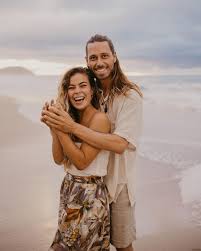 I specialise in creative lifestyle, couples, wedding and portrait photography. Zara Staples Wedding Photography Photos Facebook