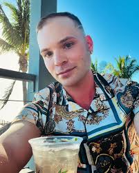 Ryan Lee Stark (@rstar92) • Instagram photos and videos