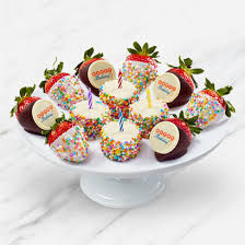 Edible arrangements bouquet of chocolate covered strawberrie. Happy Birthday Strawberries Pineapple Box Edible Arrangements