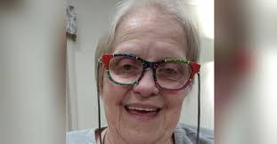 Maureen Heller's Instagram, Twitter & Facebook