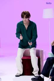 Lay out beautiful artwork and trending patterns from independent artists across the . Sae Tae Taee Bts Room Live Preview Cut Taehyung