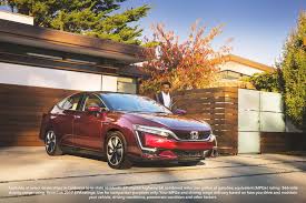 With A 366 Mile Range Rating Take The Long Way In The 2017 Honda Clarity Fuel Cell Hydrogen Powered Cars Honda Fuel Cell