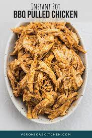 Instant Pot Pulled Bbq Chicken Veronika S Kitchen Recipe Pulled Chicken Recipes Bbq Pulled Chicken Recipes Instant Pot Dinner Recipes