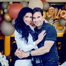 However, it is known that he married adrienne maloof on may 2, 2002. Dr Paul Nassif Net Worth Education Age Height Tv Show Facts Realitystarfacts