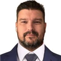 200+ profilů „Strba“