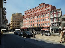 A proximidade de alguns pontos turísticos, como livraria lello (2,2 km). Vista Externa Do Hotel Quality Inn Porto Na Praca Da Batalha Picture Of Legendary Porto Hotel Tripadvisor