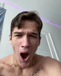 bryant lewis (@bryantlevvis) • Instagram photos and videos