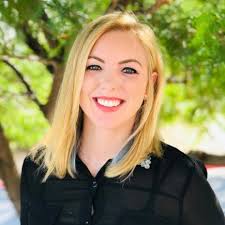 Stefany Thomas's Instagram, Twitter & Facebook