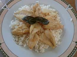 Il risotto al pesce persico è un primo piatto delizioso e raffinato, perfetto per stupire i vostri amici, che ben si abbina a vini bianchi morbidi e freschi. Ricetta Riso Con Pesce Persico Dolcidee