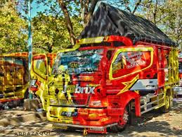 Gambar anak sekolah kartun hitam putih gambar kartun anak sekolah sma gambar disamping memang kurang lebih mempunyai bentuk yang serupa dengan predikat dan keterangan yang sangat berbeda bila kemudian kita. 16 Ide Truk Oleng Mobil Mobil Modifikasi Truk Besar