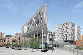 Il fascino della città eterna in un quartiere. Appartamento In Vendita Roma Piazza Bologna Cambiocasa It