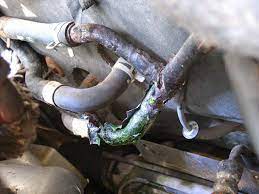 Saudara yang bertanya mengenai gas aircond, gunakan hose gas berwarna biru sementara enjin sedang dihidupkan pastikan buih putih pada gas filter hilang setelah menyalurkan gas aircond.hos biru hendaklah dipasang pada pengalir gas ke cooling coil yang biasanya berwarna biru juga dan hose warna merah. Ini 5 Tanda Tanda Awal Kerosakan Radiator Mekanika