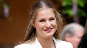 La supermelena de la princesa Leonor tras meses con el pelo recogido: los  secretos para mantenerla saludable