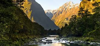 The country comprises two main islands—the north and south islands—and a number of small islands. New Zealand Destinations Luxury Property Selection