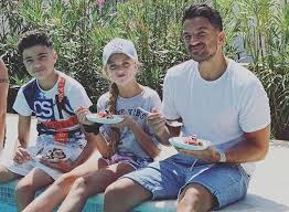 Peter Andre to host cooking show with kids, despite banning Katie Price  from filming with them