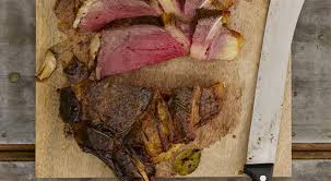 La Saison Des Barbecues Approche A Grands Pas Finedininglovers Vous Dit Tout Sur La Cuisson De La Cote De Boeuf Au Barbecue Pour Cote De Boeuf Boeuf Barbecue