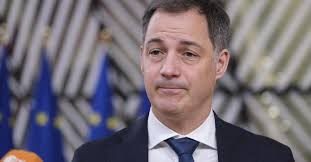 Grogne des agriculteurs: des tracteurs en visite surprise chez De Croo, une  action au congrès du MR