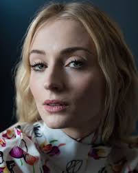 Tonight is the game of thrones la premiere and of course, we knew sophie was going to be there in attendance to help promote the new season. Who Is Sophie Turner Without Sansa Stark We Re About To Find Out The New York Times
