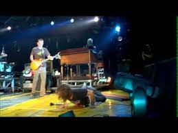 Pearl jam have always been in my top five bands of all time, just seen them live and they are firmly at the top of my list. Pin On Doesn T Get Eddie Vedder Than This