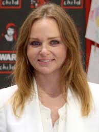 Stella nina mccartney obe (born 13 september 1971) is an english fashion designer. Stella Mccartney Wikipedia