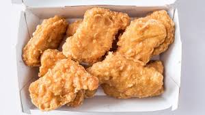 Bahkan, nasi goreng yang digoreng dengan sedikit minyak pun masih mengandung sekitar 600 kalori per porsinya. Jangan Cuma Pesan Kentang Goreng Inilah 5 Menu Makanan Paling Sehat Di Mcdonald S Tribun Travel